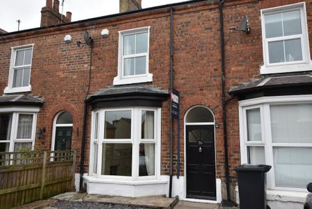 2 bedroom terraced house to rent - Photo 4