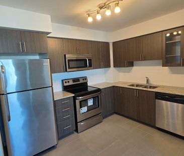 For Lease - 75 Norman Bethune Avenue Unit# 920, Richmond Hill, Ontario - Photo 4