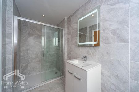 4 bedroom detached house to rent - Photo 5