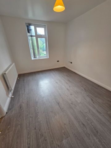 2 Bed Flat, Moseley, B13 - Photo 3