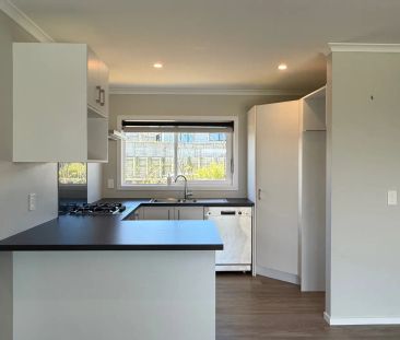 22 Kairaumati Crescent - Photo 5