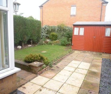 2 bedroom semi-detached house to rent - Photo 6