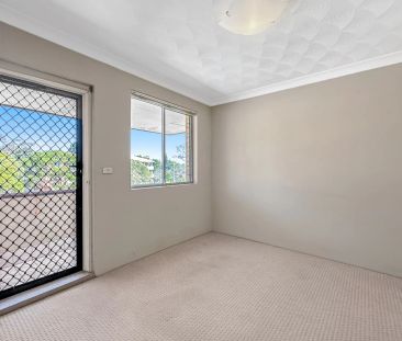 Stunning, Conveniently Located Apartment For Lease - Photo 3