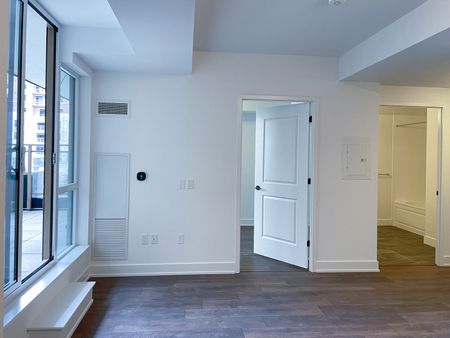 For Lease - 2343 Khalsa Gate Unit# 201, Oakville, Ontario - Photo 2