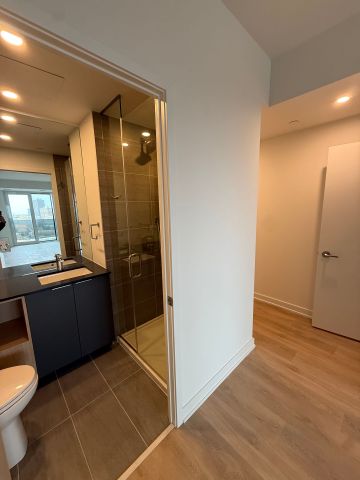 For Lease - 1 Fairview Road Unit# 503, Mississauga, Ontario - Photo 3