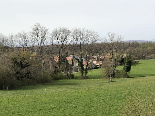 5-room detached villa with beautiful lake view and large garden - Photo 1