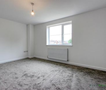 3 bedroom property to rent - Photo 3