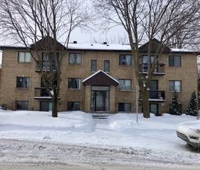 Ste dorothee boul Samson laval - Photo 2