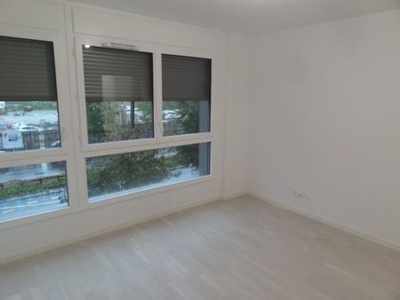 Location Appartement 3 pièces 70m² LYON 7ème - Photo 3