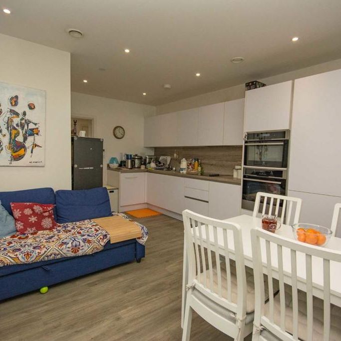 2 bedroom flat to rent - Photo 1