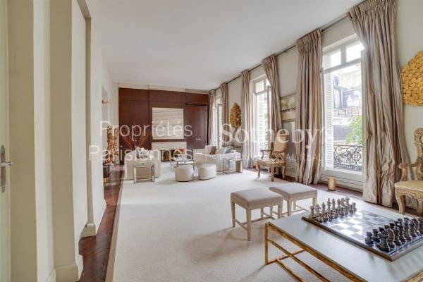 Maison à louer à Paris 16Ème - Photo 1