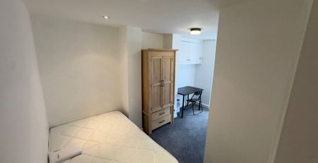 Trelawn Avenue, Headingley, Leeds, LS6 3JN - Photo 5