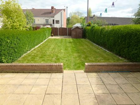 2 bedroom semi-detached house to rent - Photo 5