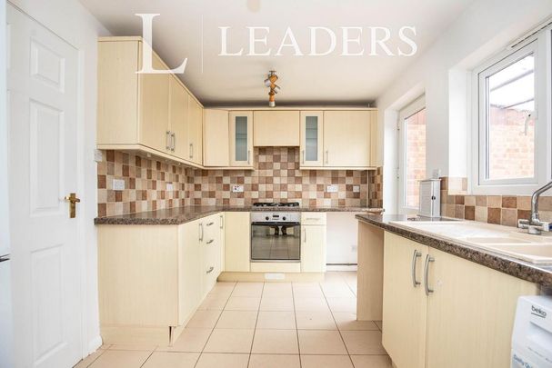 2 bedroom house to rent - Photo 1