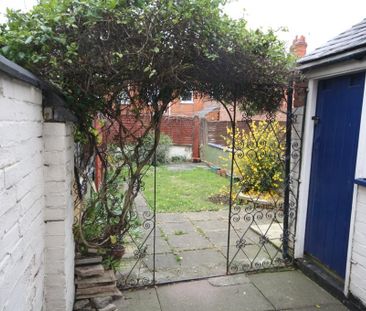 2 bedroom terraced house to rent - Photo 3