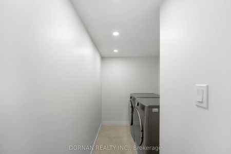 53 Lyndale Crescent - Photo 4