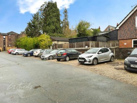 1 bedroom flat to rent - Photo 5