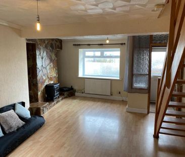 2 bedroom terraced house to rent - Photo 6
