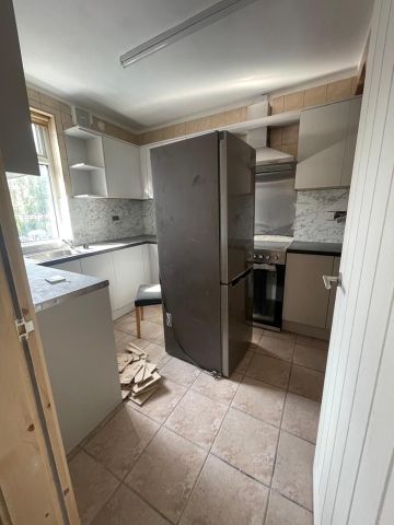 Room in a Shared House, Pennington Street, LS6 - Photo 2