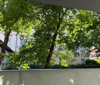 Balkonwohnung mit Grünblick in Bestlage Nähe Schottentor - Photo 3