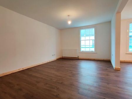 3 bedroom apartment to rent - Photo 3