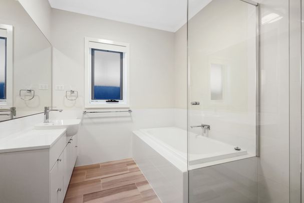 Apply Now - Century 21 &vert; the Paramount Group - Photo 1