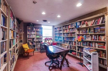 1535 Lakeshore Road E #907 - Photo 2