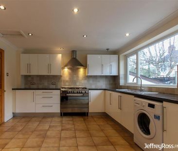 3 bedroom terraced house to rent - Photo 5