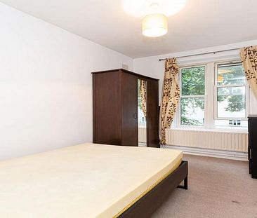 3 good size double bedrooms plus a spacious lounge in hackney - Photo 1