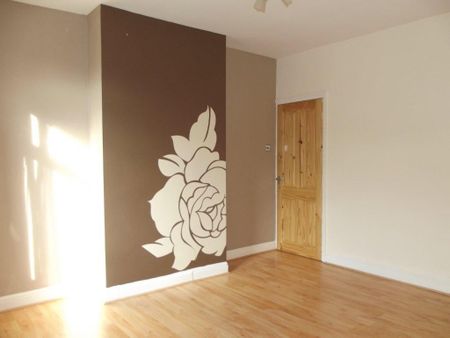 2 Bed Terraced House, Aston Street, LS13 - Photo 5