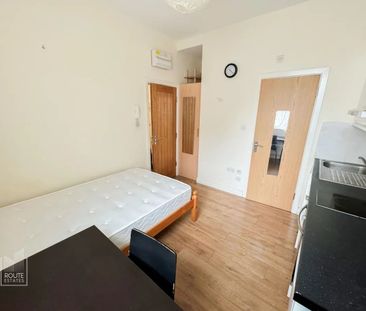 Studio Flat, Turnpike Lane, N8 - Photo 1