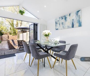 3 bedroom terraced house to rent - Photo 3
