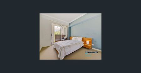 Modern Inner-City Living with Views and Convenience - Photo 2