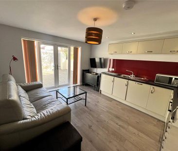 2 bedroom flat to rent - Photo 5