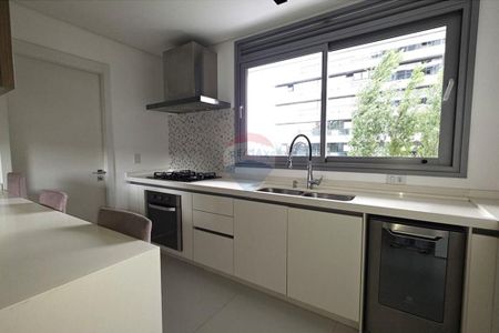 Apartamento Alto Padrão no Campina do Siqueira, 3 suítes, 198m² - Foto 5