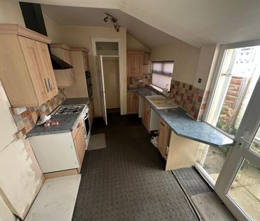 3 bedroom terraced house to rent - Photo 6