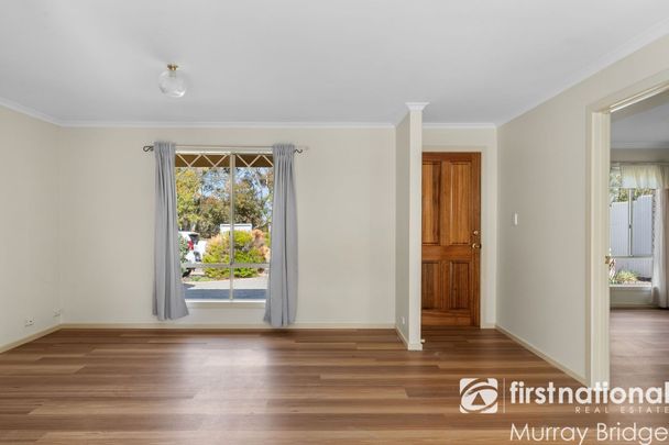 Lovely Villa in a Quiet Cul-de-Sac - Close to the River - Photo 1