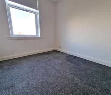 3 bedroom apartment to rent - Photo 1
