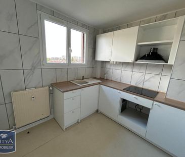 Location Appartement 4 pièces 73m² BEAUVAIS 60000 - Photo 3