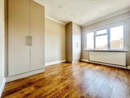 3 bed flat to rent in Springfield Road, Windsor, SL4 - Photo 5