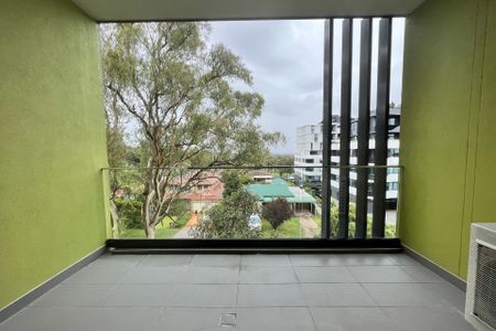 Modern Unit with Quality Finishes - Photo 4