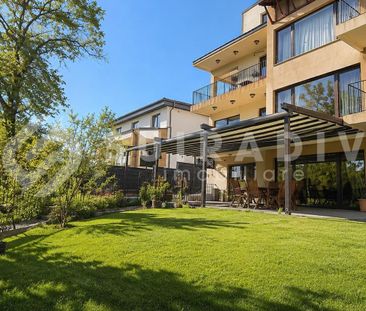 Casa individuala, pet friendly, 7 camere, 5 bai, 5 parcari,curte, r... - Photo 3