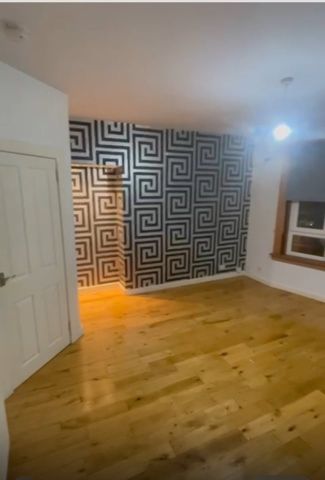 3 Bed Flat, Thornliebank, G46 - Photo 2