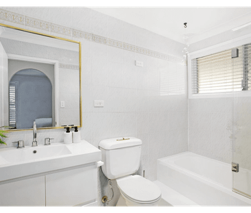 Spacious Family Home with Pool & Teenage Retreat/Workshop - Photo 6