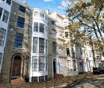 1 bedroom flat to rent - Photo 6