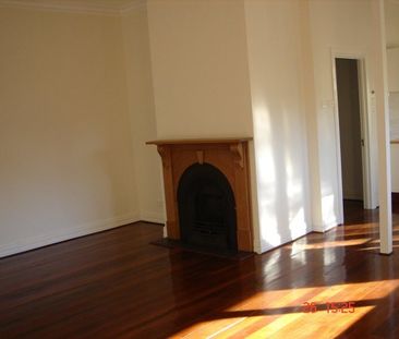 16 Charles Street, South Fremantle - Photo 3