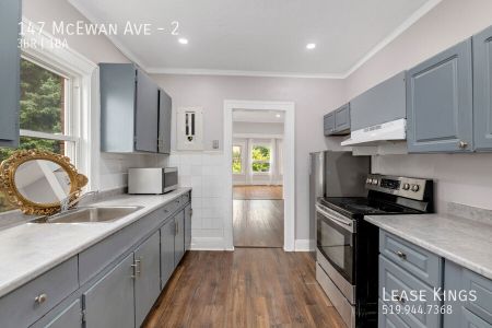 147 McEwan Ave - Photo 4