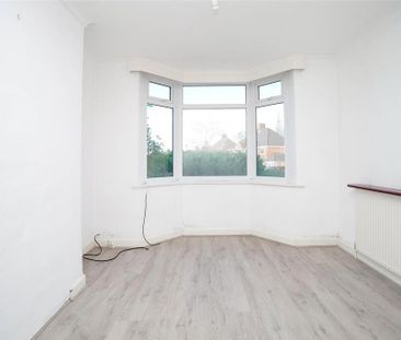 3 bedroom semi-detached bungalow to rent - Photo 1