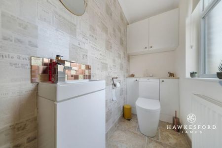 3 bedroom semi-detached house to rent - Photo 3