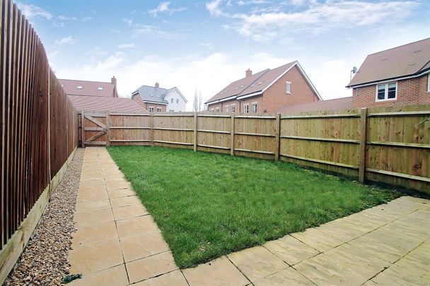 Ashengate Way, Five Ash Down, TN22 - Photo 1